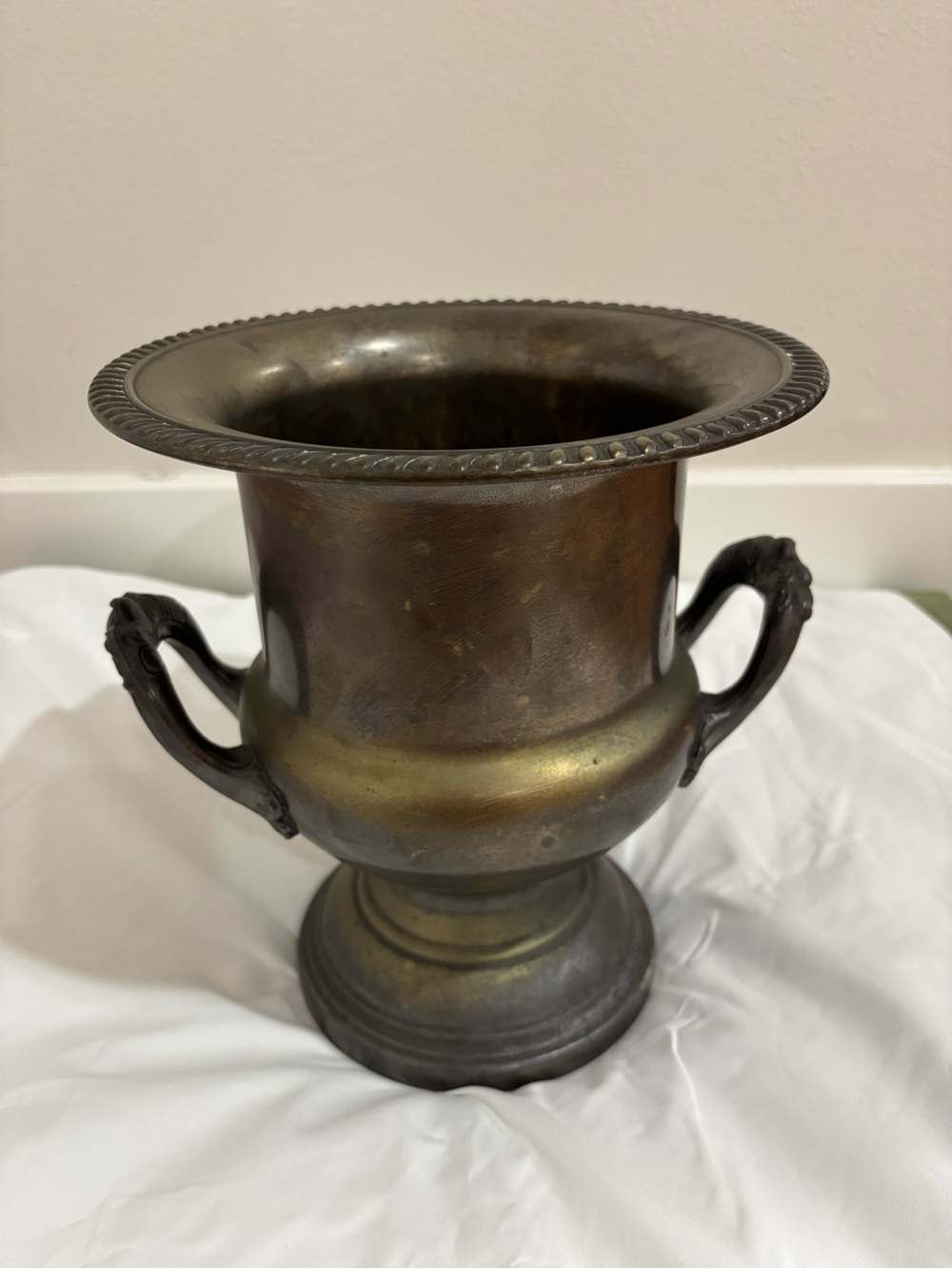 Vintage Leonard Silverplate 10” Trophy Urn Champagne Wine Cooler Ice Bucket